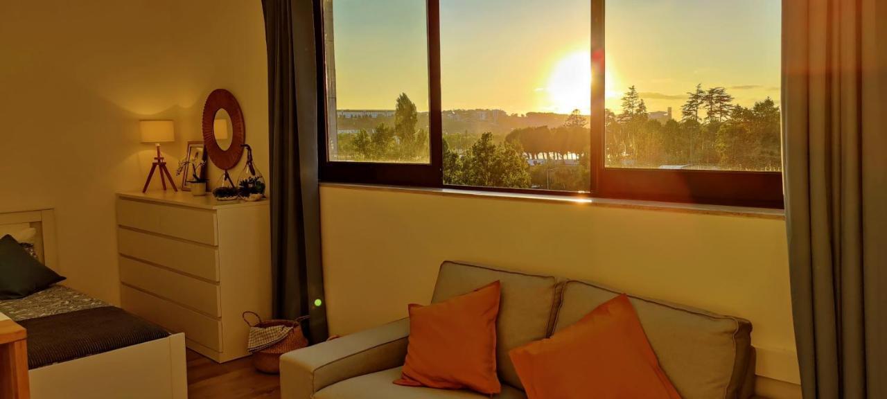 Stylish And Elegant Studio - Best View And Location In Coimbra Downton Kültér fotó