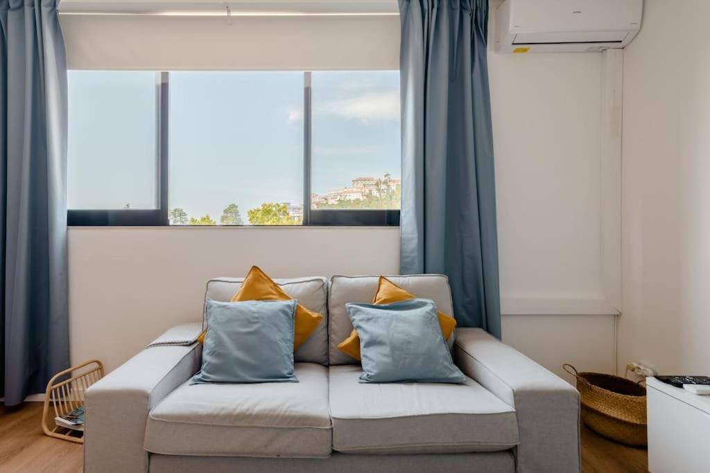 Stylish And Elegant Studio - Best View And Location In Coimbra Downton Kültér fotó